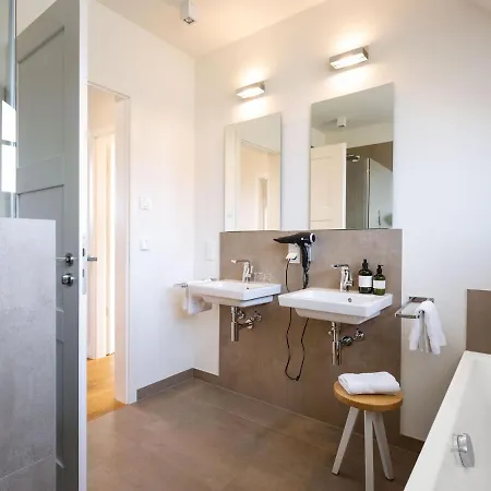 Thatched Country By The Sea, Holiday home *